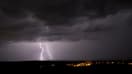 Des éclairs lors d'un orage. (Photo d'illustration)