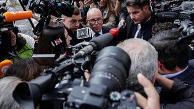 Éric Ciotti à sa sortie du siège des Républicains place du Palais-Bourbon à Paris, le 13 juin 2024.