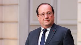 L'ancien président de la République François Hollande le 7 mai 2022 - GONZALO FUENTES / POOL / AFP