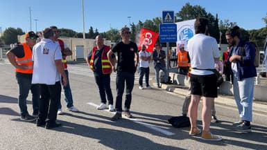 Les grévistes mobilisés devant le CEA Cadarache, le mardi 18 juin 2024.