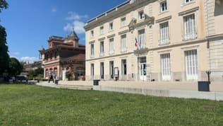 La mairie de Beauvallon dans la Drôme. 