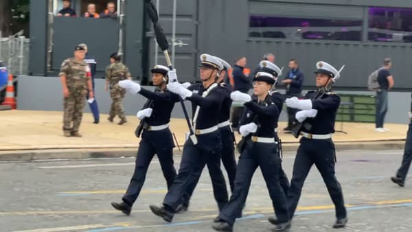 Les répétitions du 14-Juillet 2024 sur l'avenue Foch à Paris.