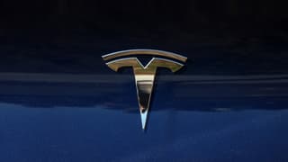 Le logo de la marque Tesla