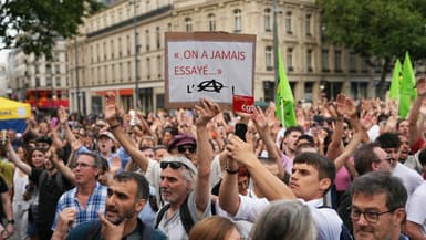 Un rassemblements contre l'extrême droite à Paris et en France à trois jours du scrutin, le 27 juin 2024.